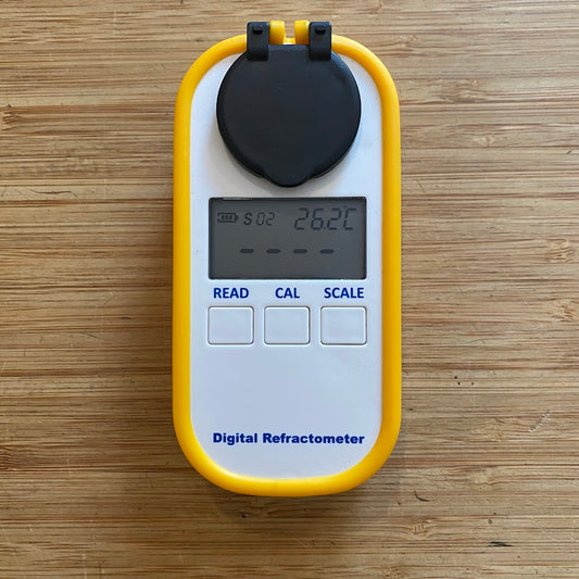 Digital refractometer