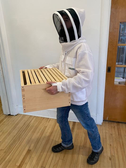 Breathable beekeeping jacket
